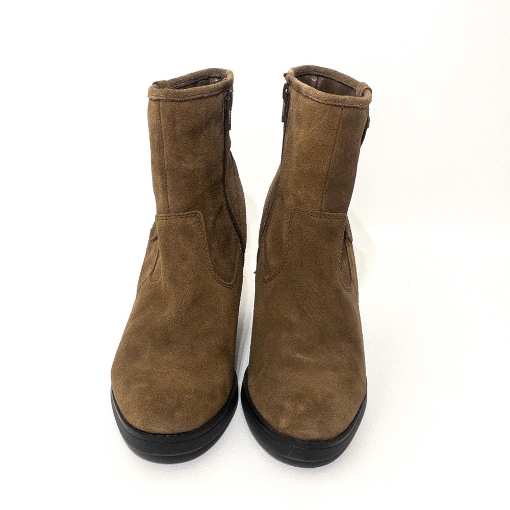 Liz & Co Brown Suede Boots